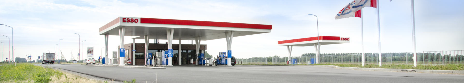 tankstation IJzendijke overdag