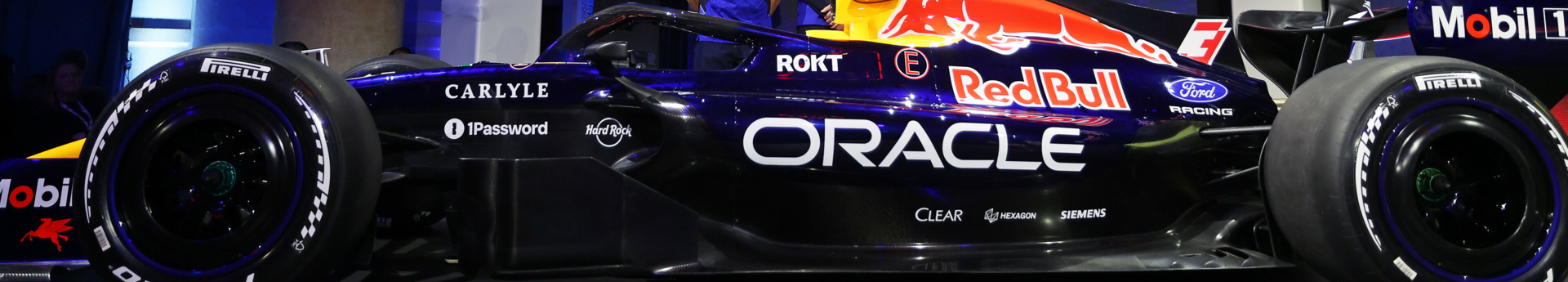 Oracle Red Bull Racing  RB21 van Max Verstappen